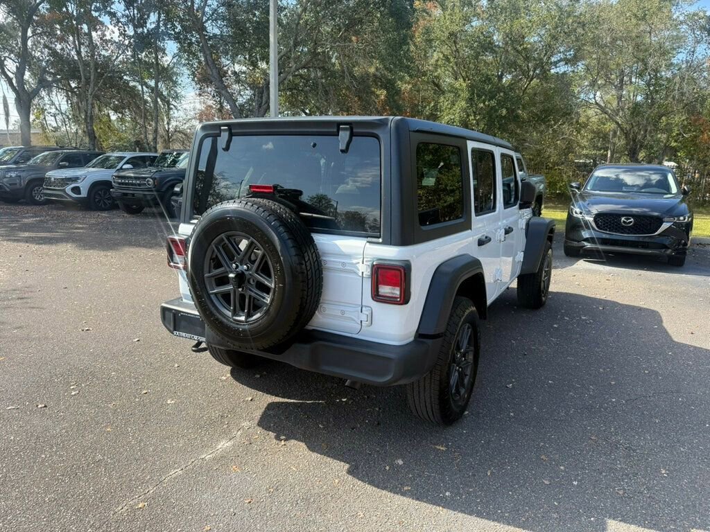 Used 2025 Jeep Wrangler Unlimited Sport image 10