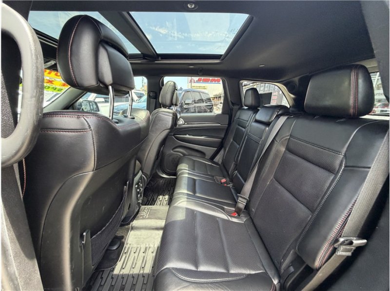 Used 2018 Jeep Grand Cherokee Trailhawk w/ Trailhawk Luxury Group AWD/4WD image 21