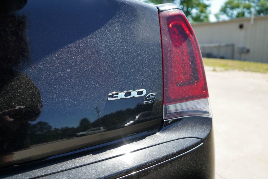 Used 2019 Chrysler 300 S image 20