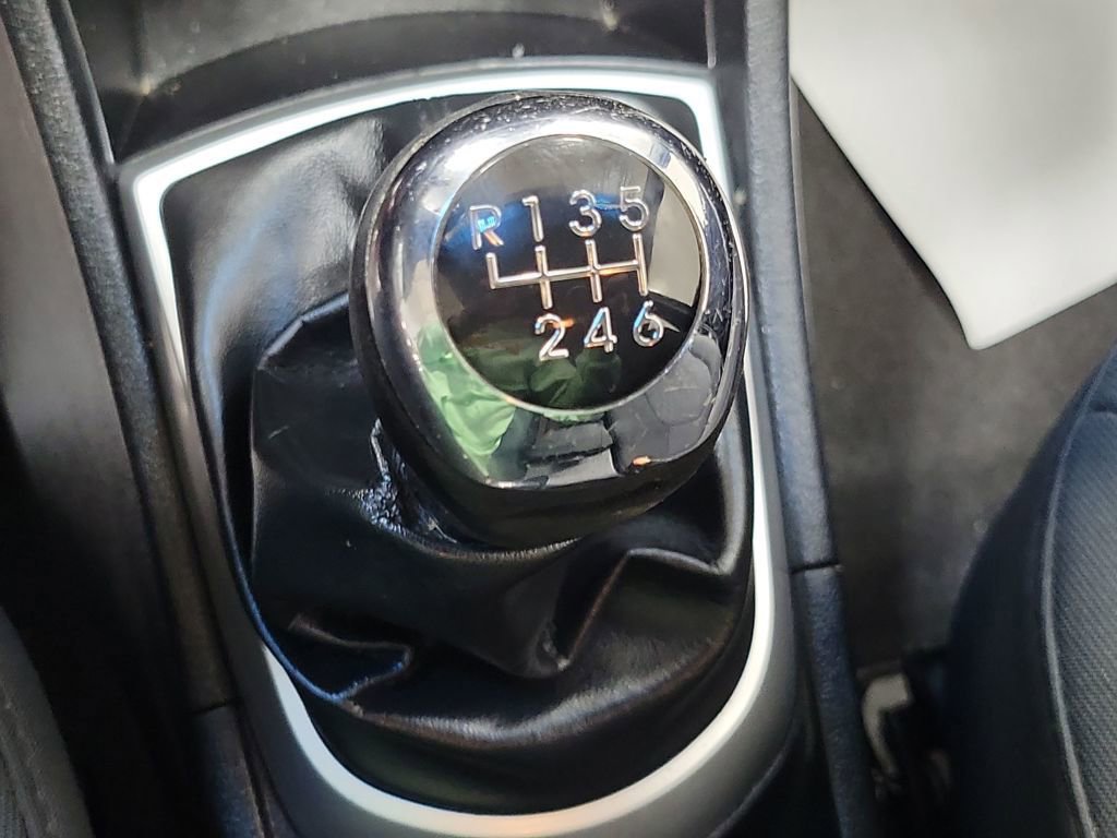 Used 2013 Hyundai Accent SE image 8