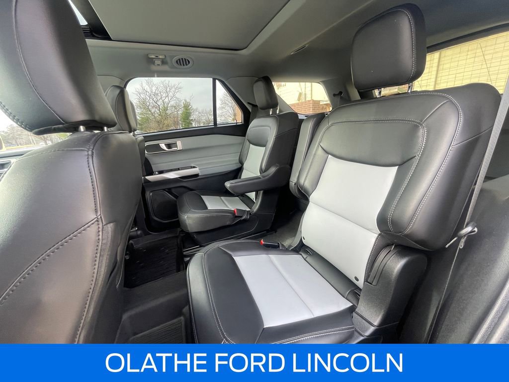 Used 2023 Ford Explorer XLT w/ Equipment Group 202A image 23