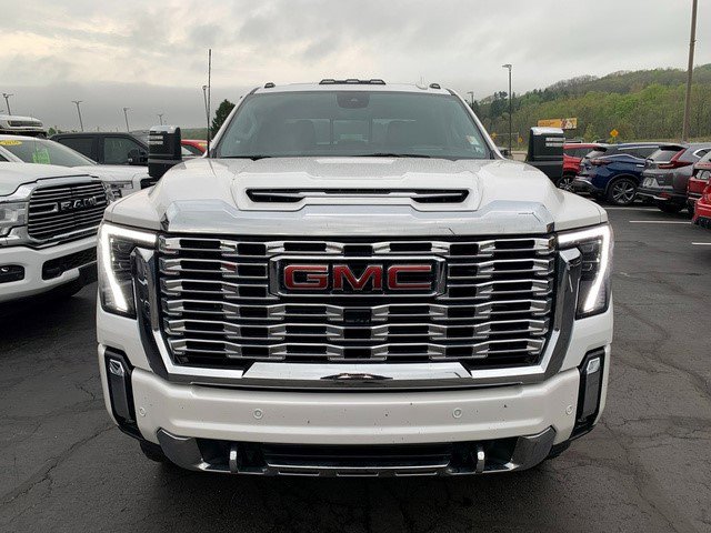 Certified 2024 GMC Sierra 2500 Denali w/ Denali Reserve Package AWD/4WD image 12