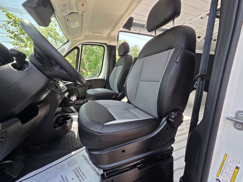 Used 2026 RAM ProMaster 2500 w/ Convenience Group FWD image 16