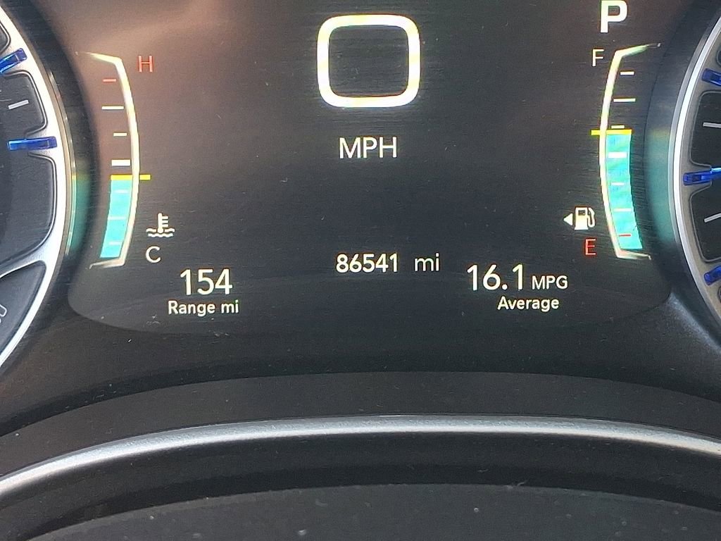 Used 2022 Chrysler Pacifica Touring-L w/ Uconnect Theater Family Group image 20