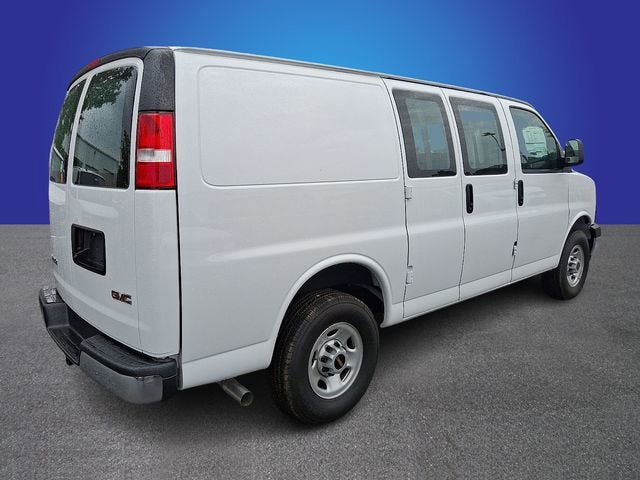 New 2024 GMC Savana 2500 w/ Driver Convenience Package RWD image 4