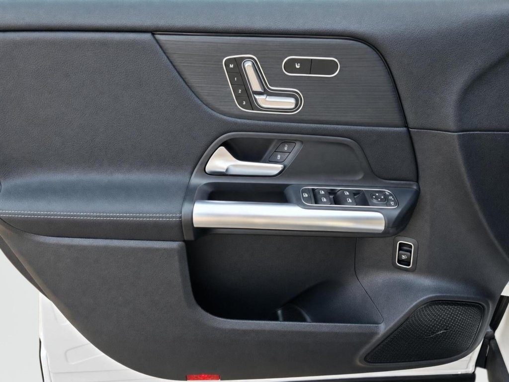 New 2026 Mercedes-Benz GLA 250 4MATIC image 33
