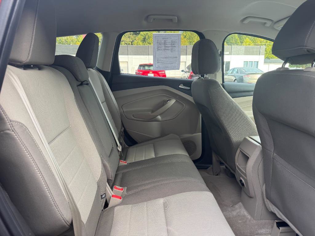 Used 2015 Ford Escape SE image 17