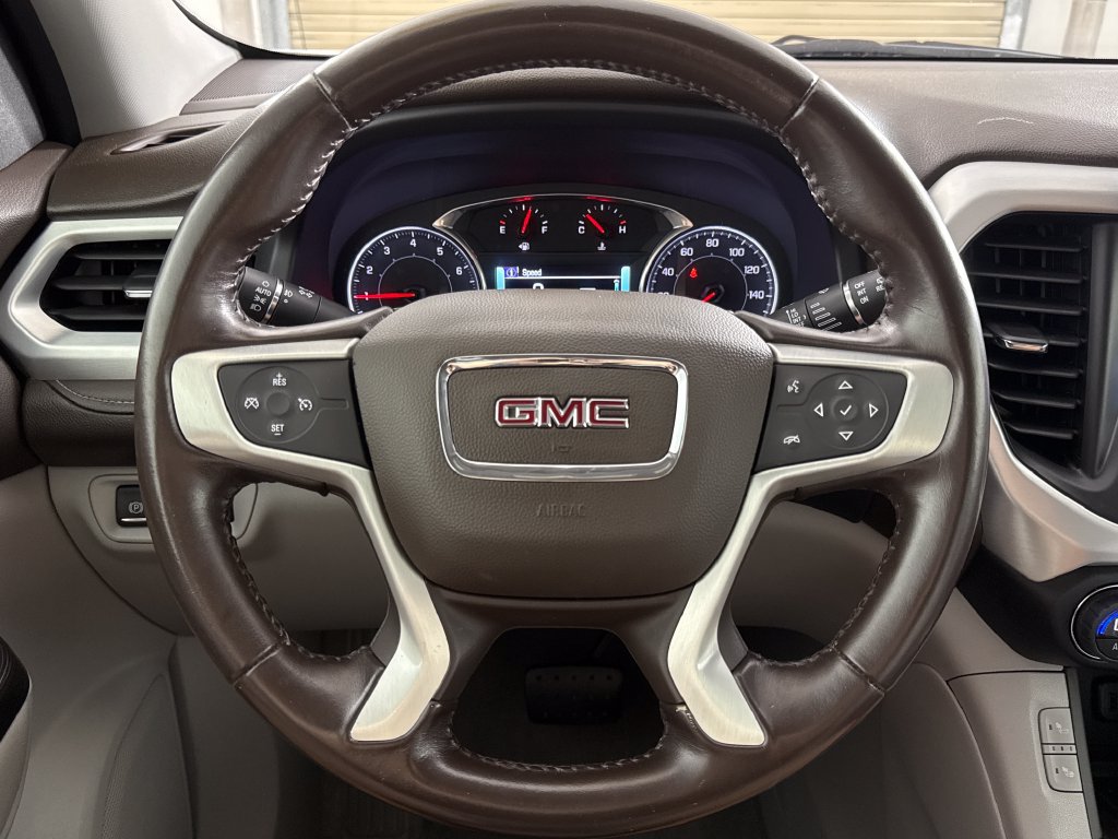 Used 2019 GMC Acadia SLT w/ LPO, Floor Liner Package FWD image 14