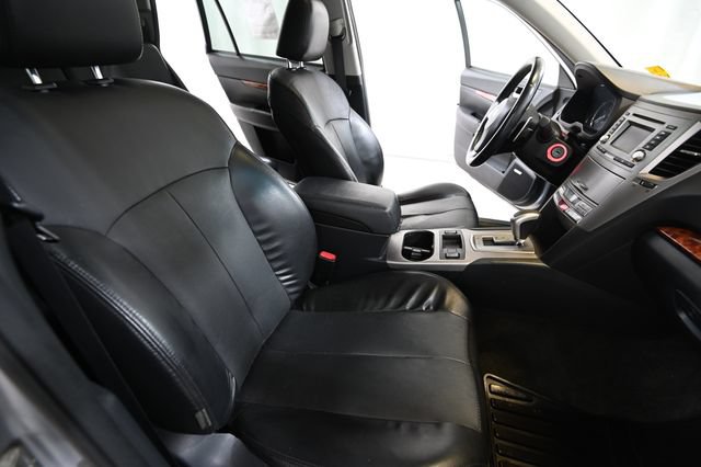 Used 2012 Subaru Outback 2.5i Limited w/ Moonroof Pkg AWD/4WD image 23