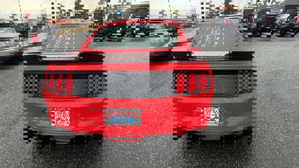 Used 2017 Ford Mustang GT image 6