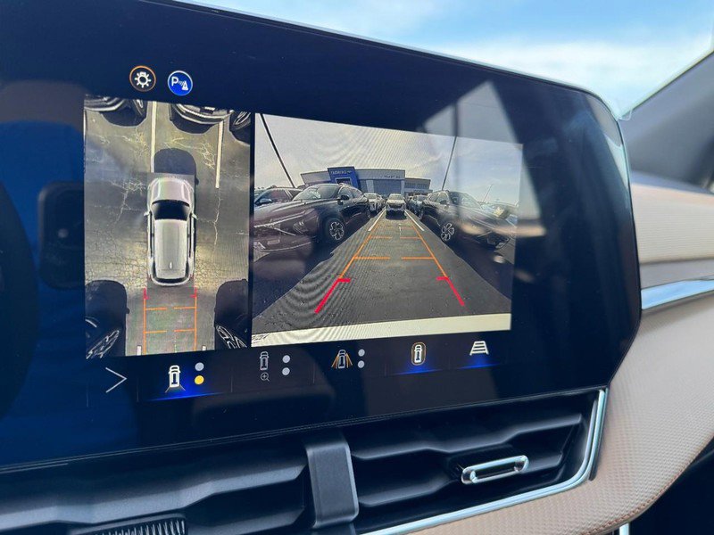 New 2026 Chevrolet Equinox ACTIV w/ Safety and Technology Package image 41