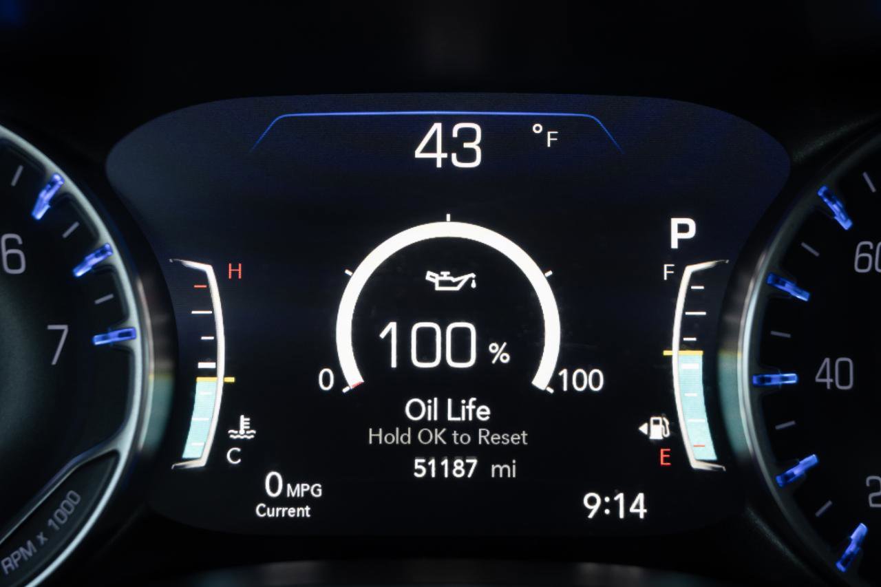 Used 2024 Chrysler Pacifica Touring-L image 35