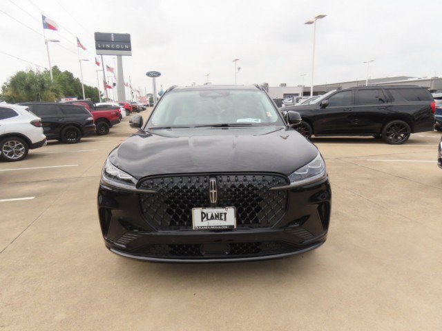 Used 2026 Lincoln Aviator Reserve AWD/4WD image 4