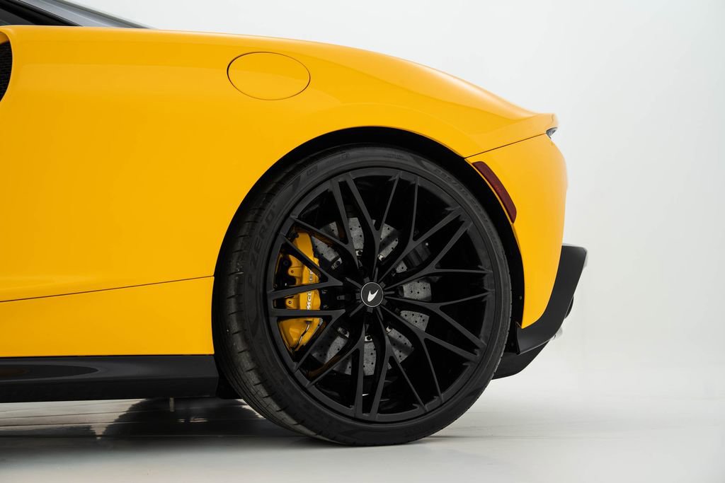 Used 2023 McLaren GT image 35