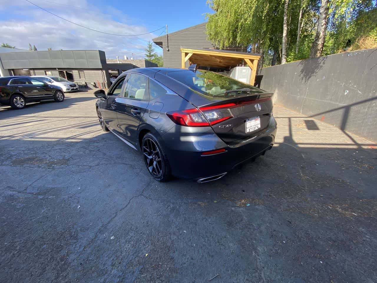 Used 2022 Honda Civic Sport Touring image 4