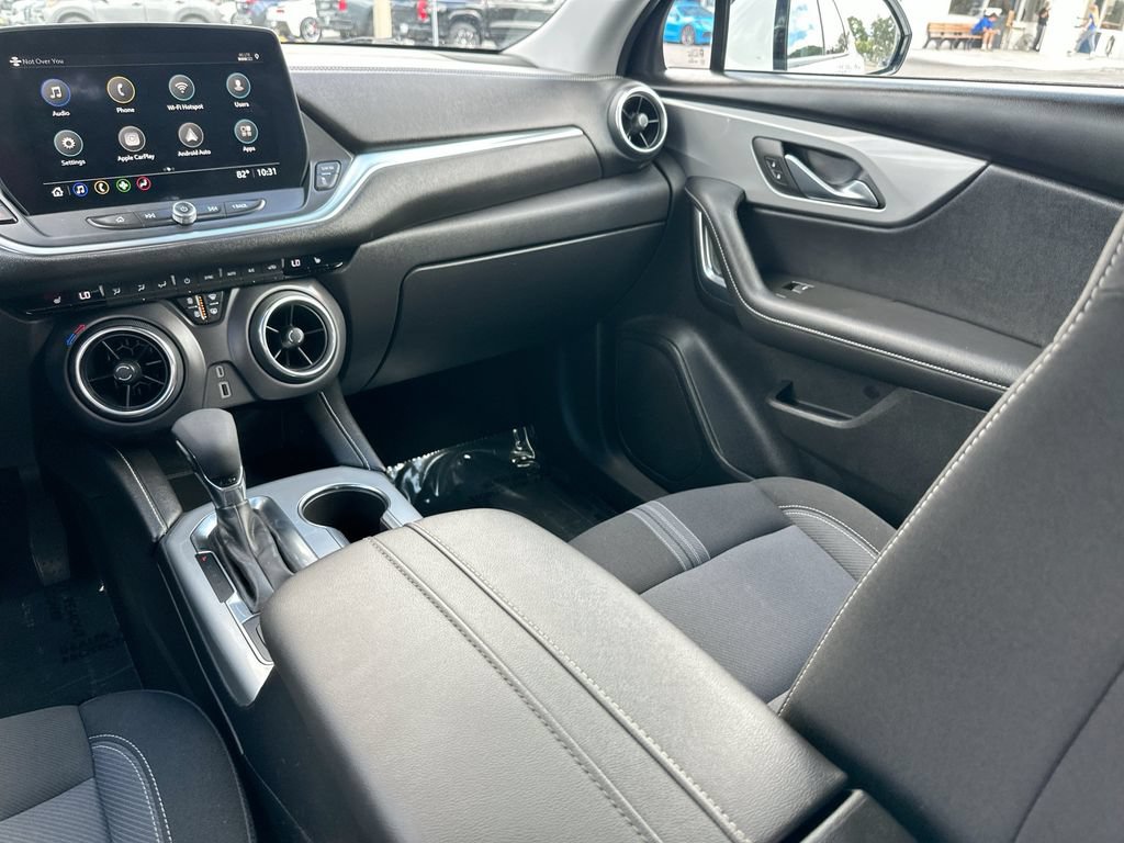 Certified 2025 Chevrolet Blazer LT FWD image 22
