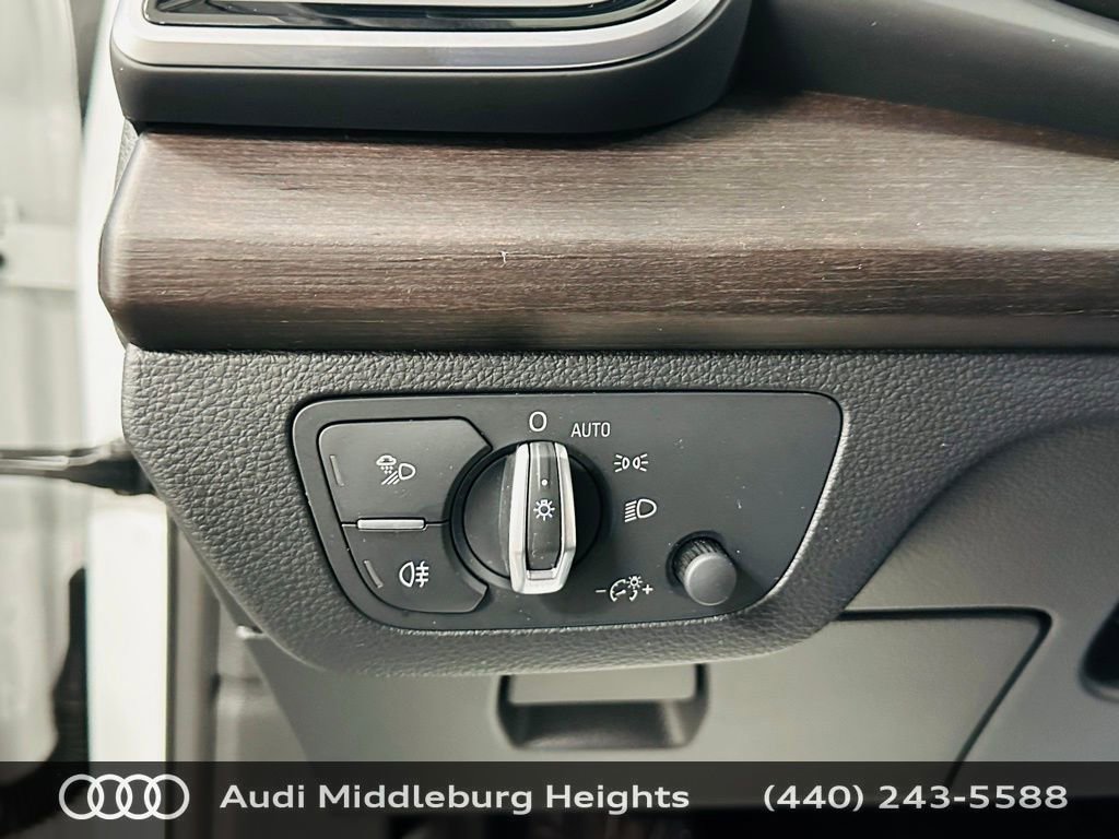 Certified 2023 Audi Q5 2.0T Premium w/ Convenience Package image 17