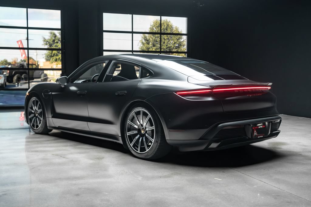 Used 2020 Porsche Taycan Turbo AWD/4WD image 18