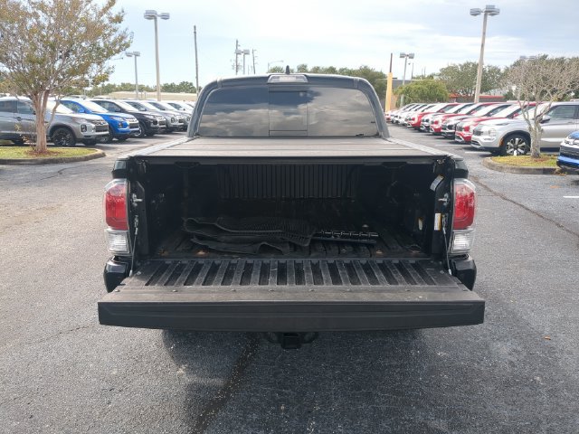 Used 2022 Toyota Tacoma TRD Sport w/ TRD Premium Sport Package AWD/4WD image 12