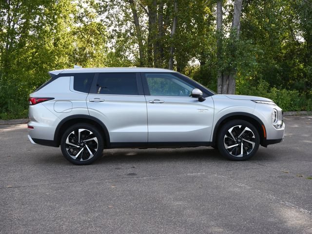 Used 2024 Mitsubishi Outlander SE AWD/4WD image 6