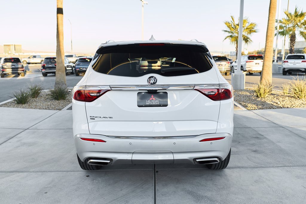 Used 2024 Buick Enclave Premium image 7