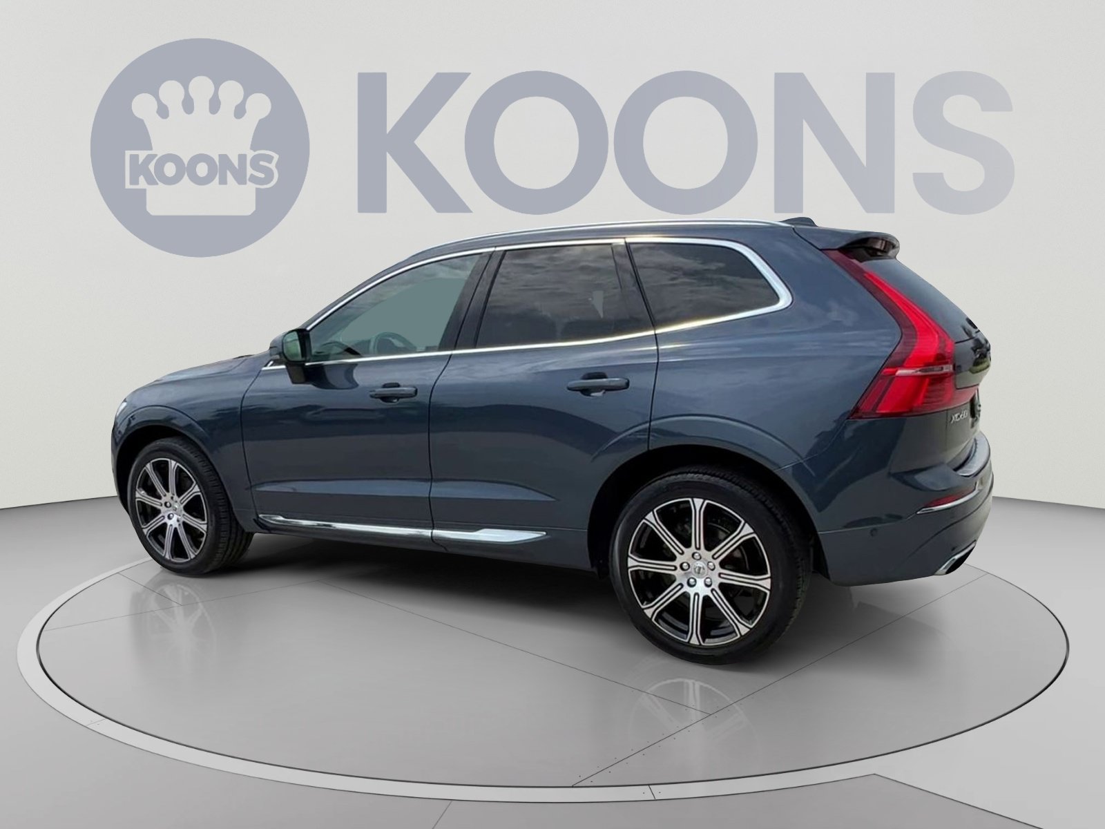 Certified 2023 Volvo XC40 B5 Plus w/ Protection Package Premier AWD/4WD image 8