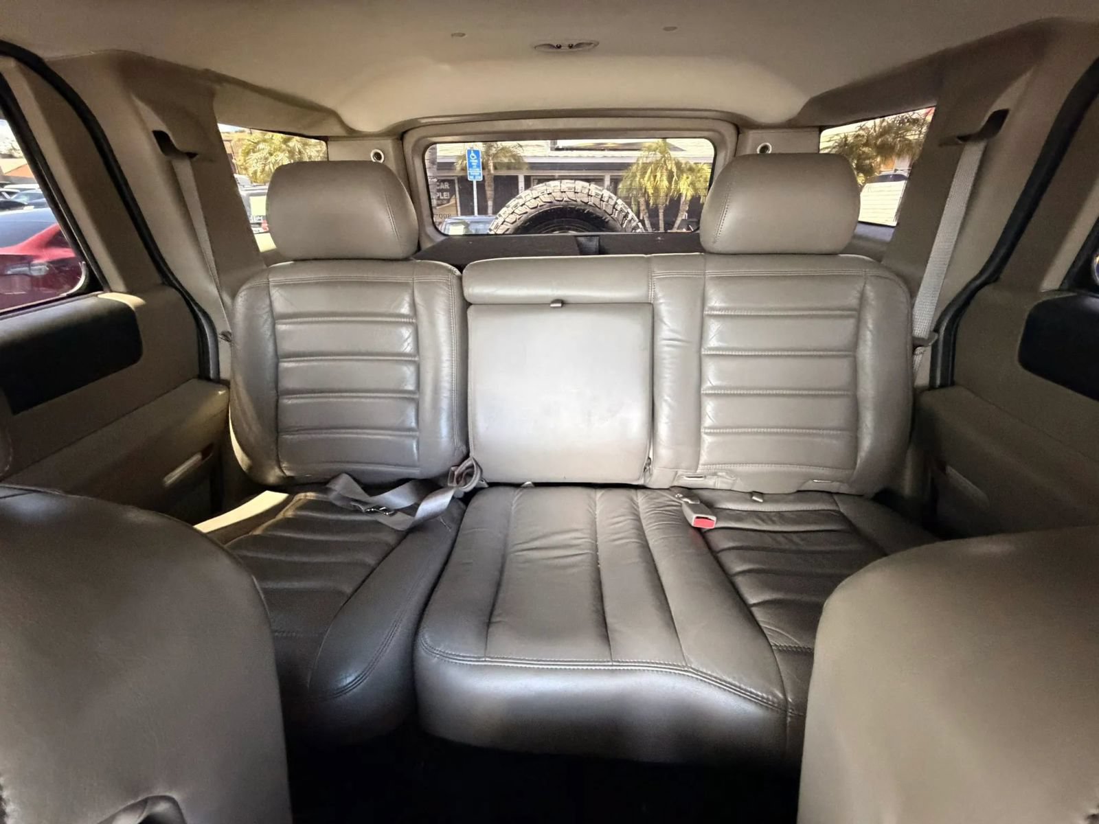 Used 2003 HUMMER H2 w/ Preferred Equipment Group AWD/4WD image 29