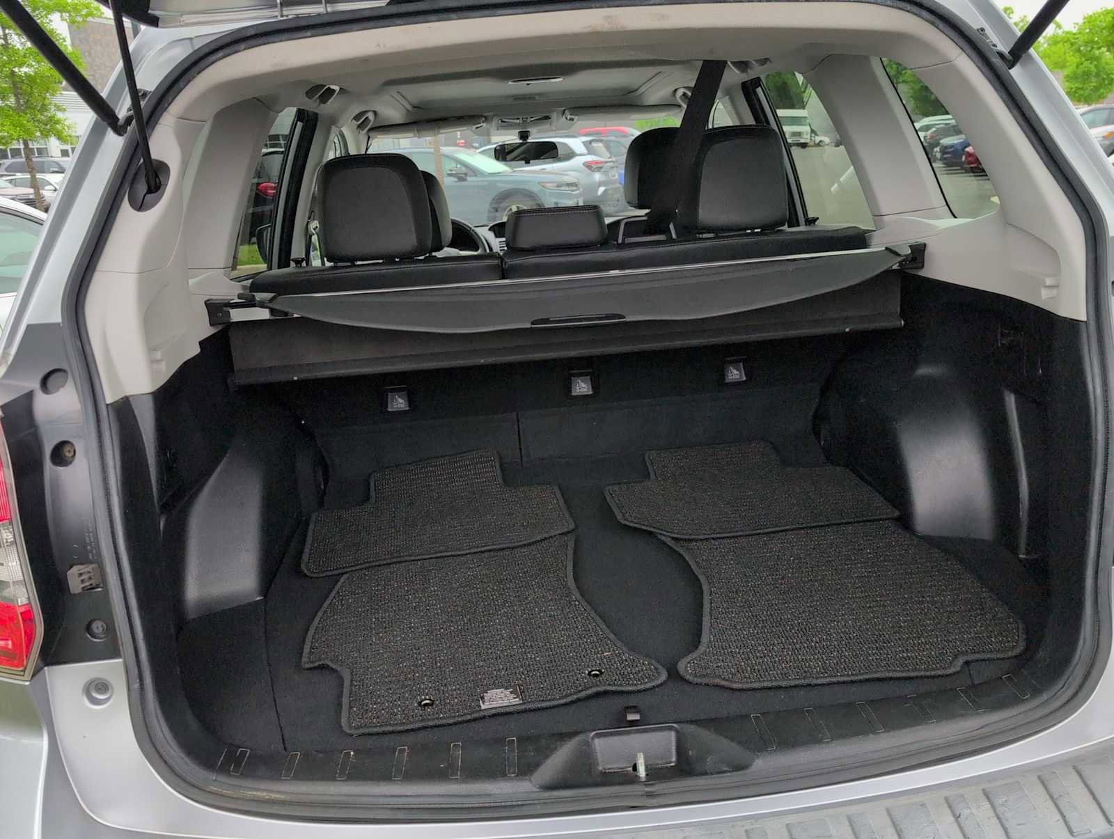 Used 2014 Subaru Forester 2.5i Limited AWD/4WD image 31