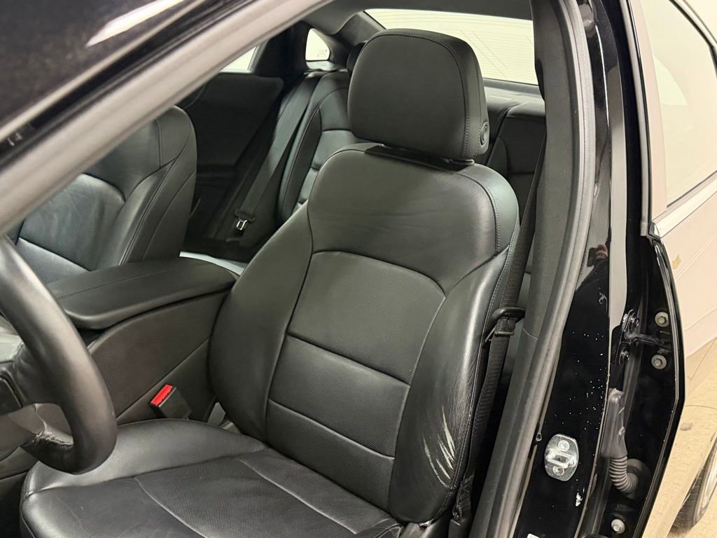 Used 2016 Chevrolet Malibu Premier w/ Driver Confidence Package image 42