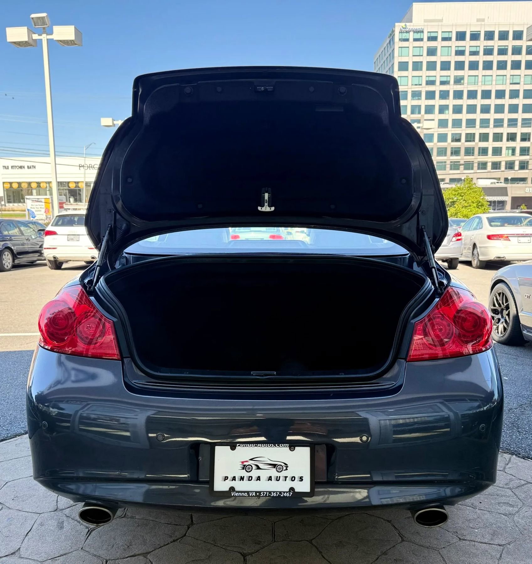 Used 2011 INFINITI G37 x Sedan w/ Premium Pkg image 41