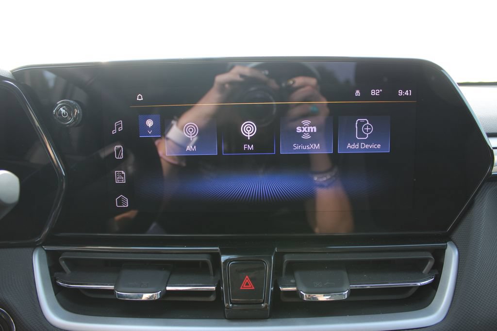 Used 2025 Chevrolet TrailBlazer LT w/ Convenience Package FWD image 51