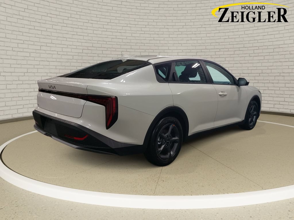 New 2026 Kia K4 FWD image 5