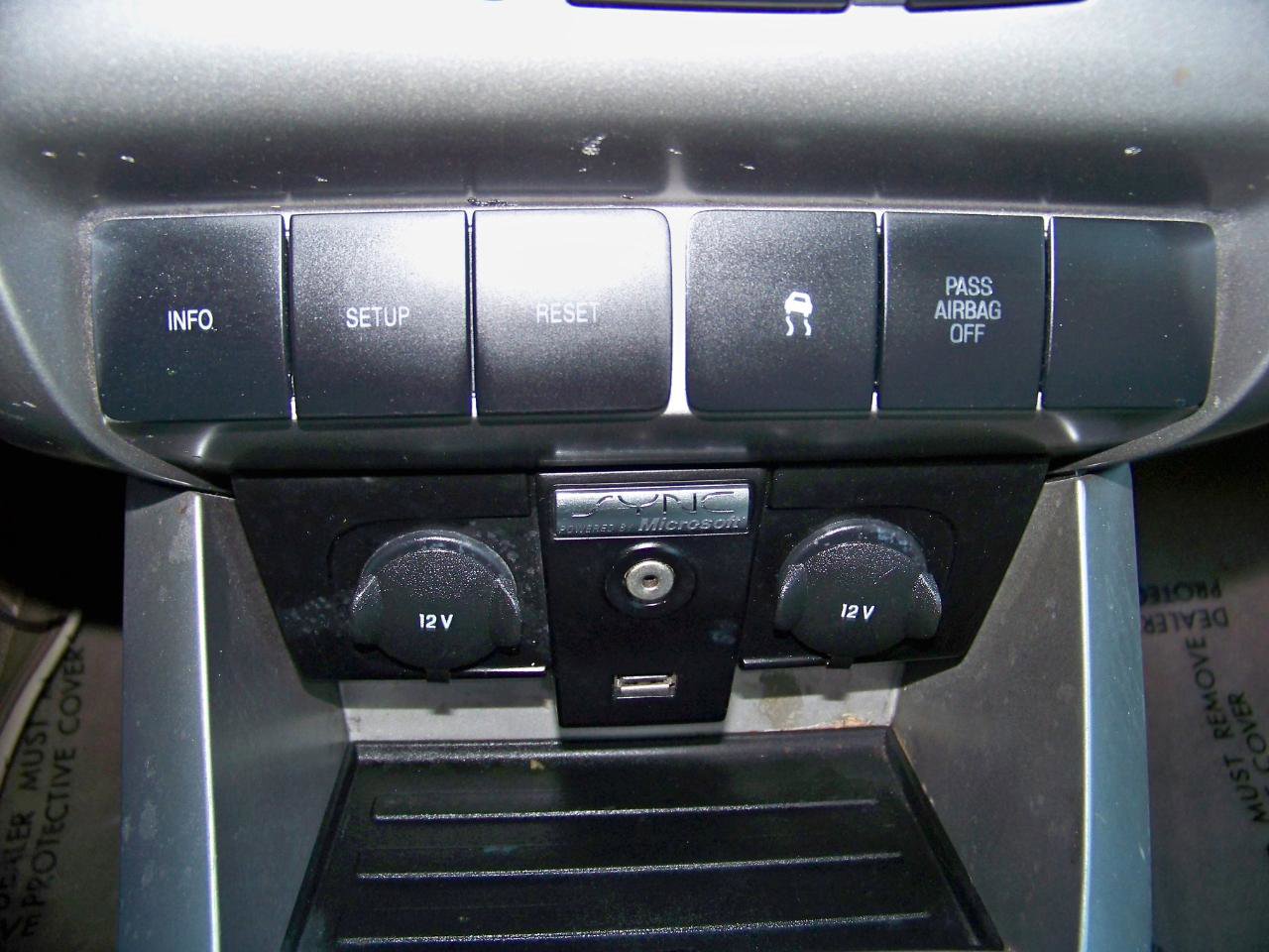 Used 2010 Ford Focus SE image 23