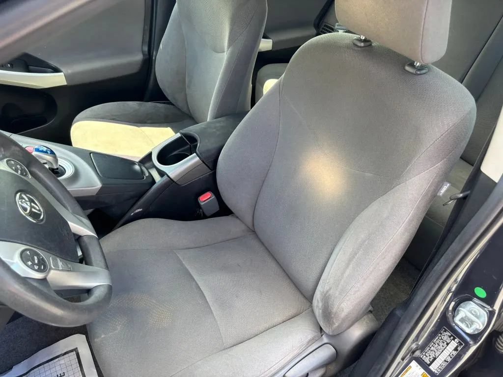 Used 2015 Toyota Prius Three w/ Solar Roof Package FWD image 11