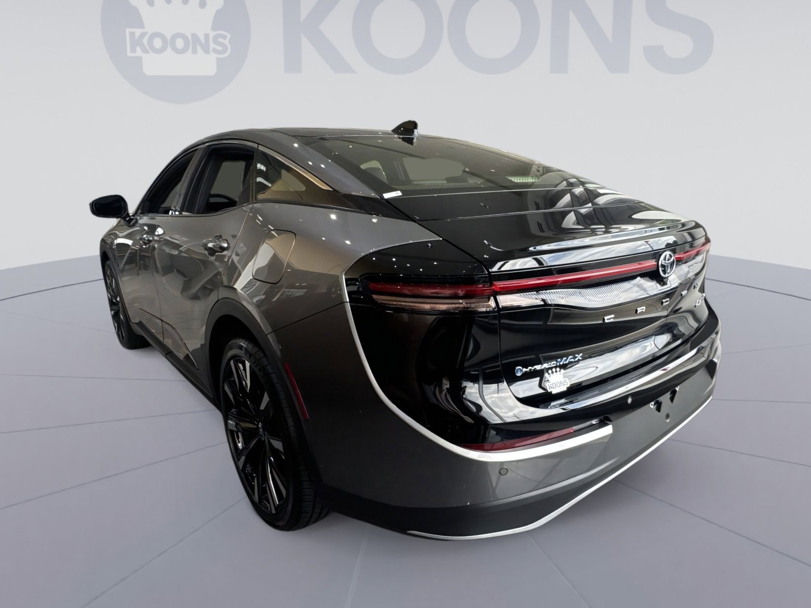 New 2026 Toyota Crown Platinum image 4