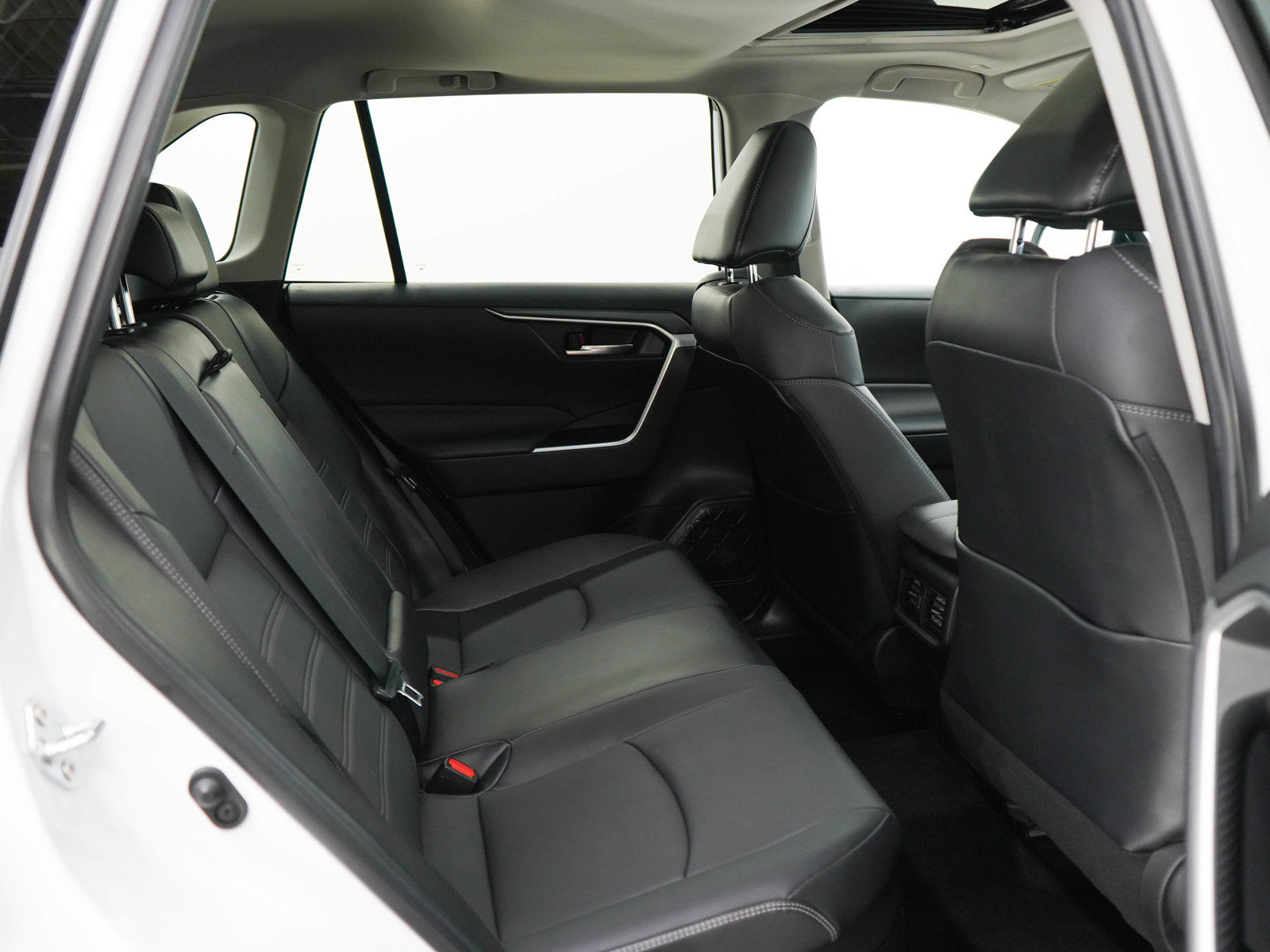 Used 2023 Toyota RAV4 XLE Premium AWD/4WD image 12