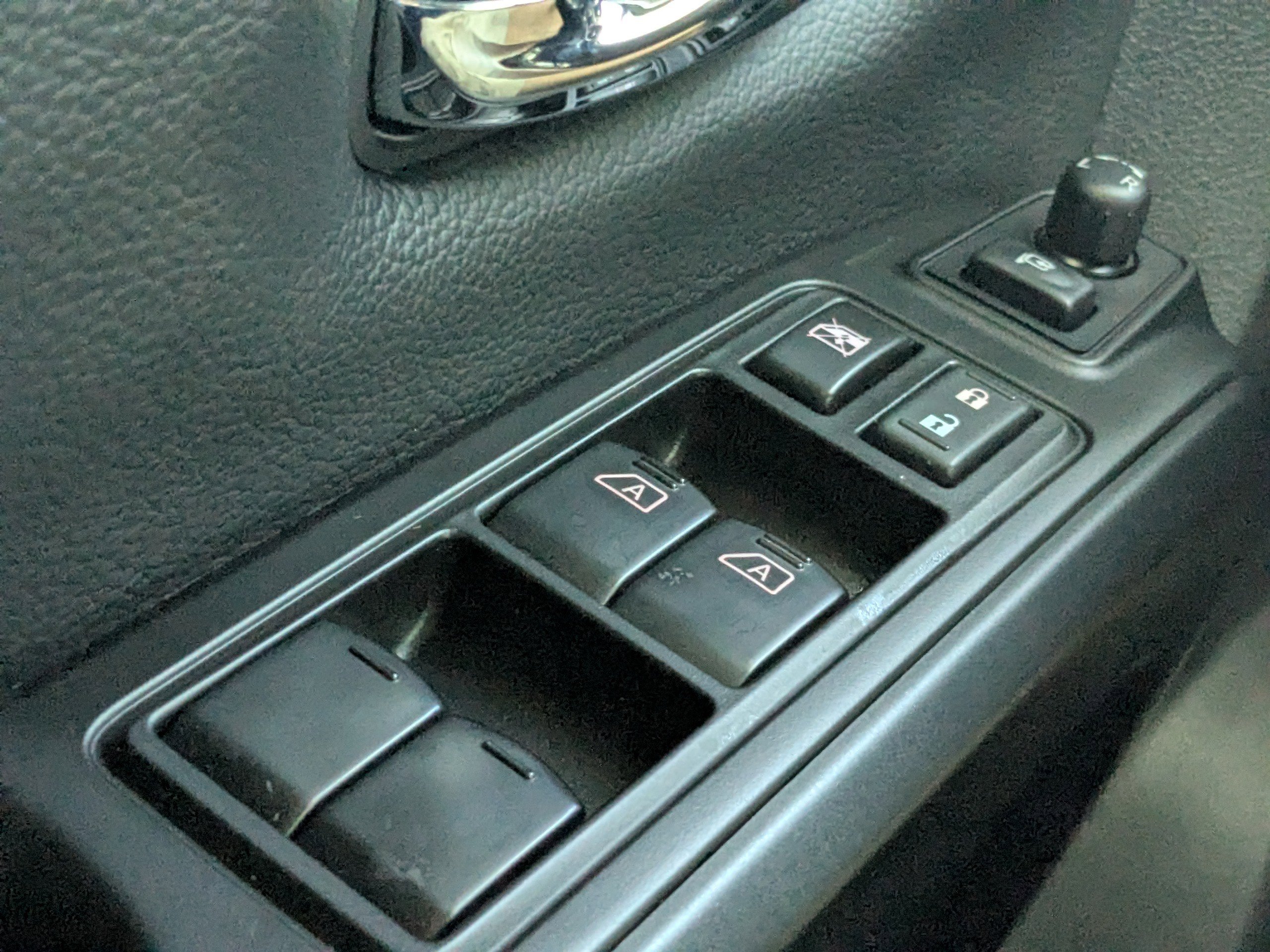 Used 2024 Nissan Titan PRO-4X w/ Pro-4x Convenience Package AWD/4WD image 28