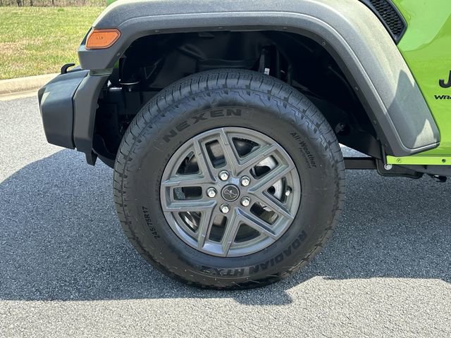 Used 2025 Jeep Wrangler Sport image 12