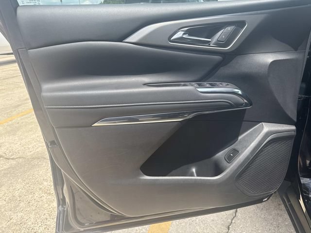 Used 2024 Chevrolet Traverse LT w/ LPO, Floor Liner Package FWD image 27