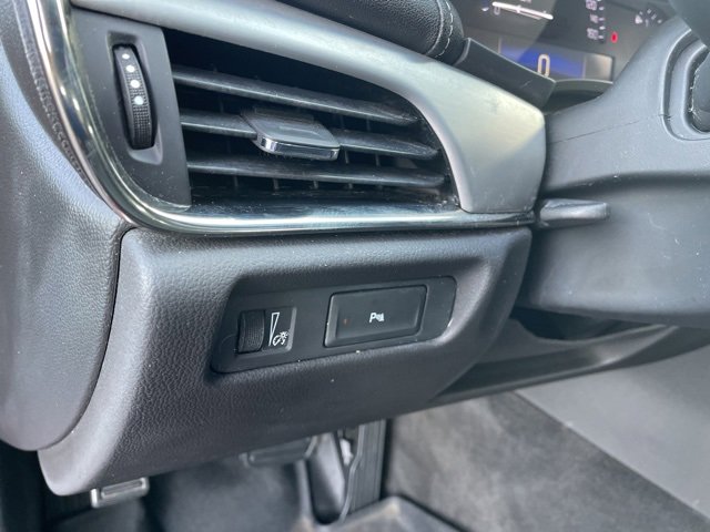 Used 2016 Cadillac ATS Luxury w/ Cold Weather Package image 22