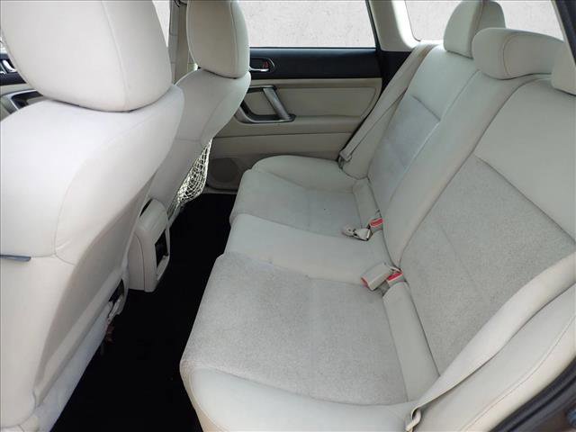Used 2009 Subaru Outback 2.5i Special Edition AWD/4WD image 9