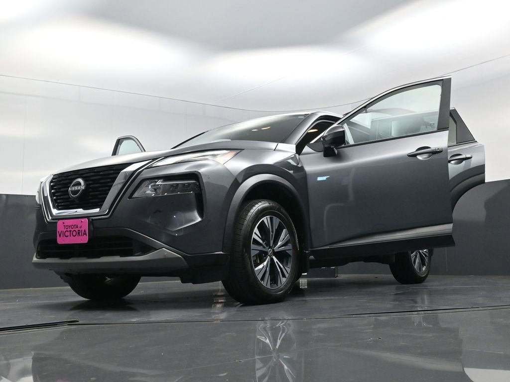 Used 2023 Nissan Rogue SV image 28