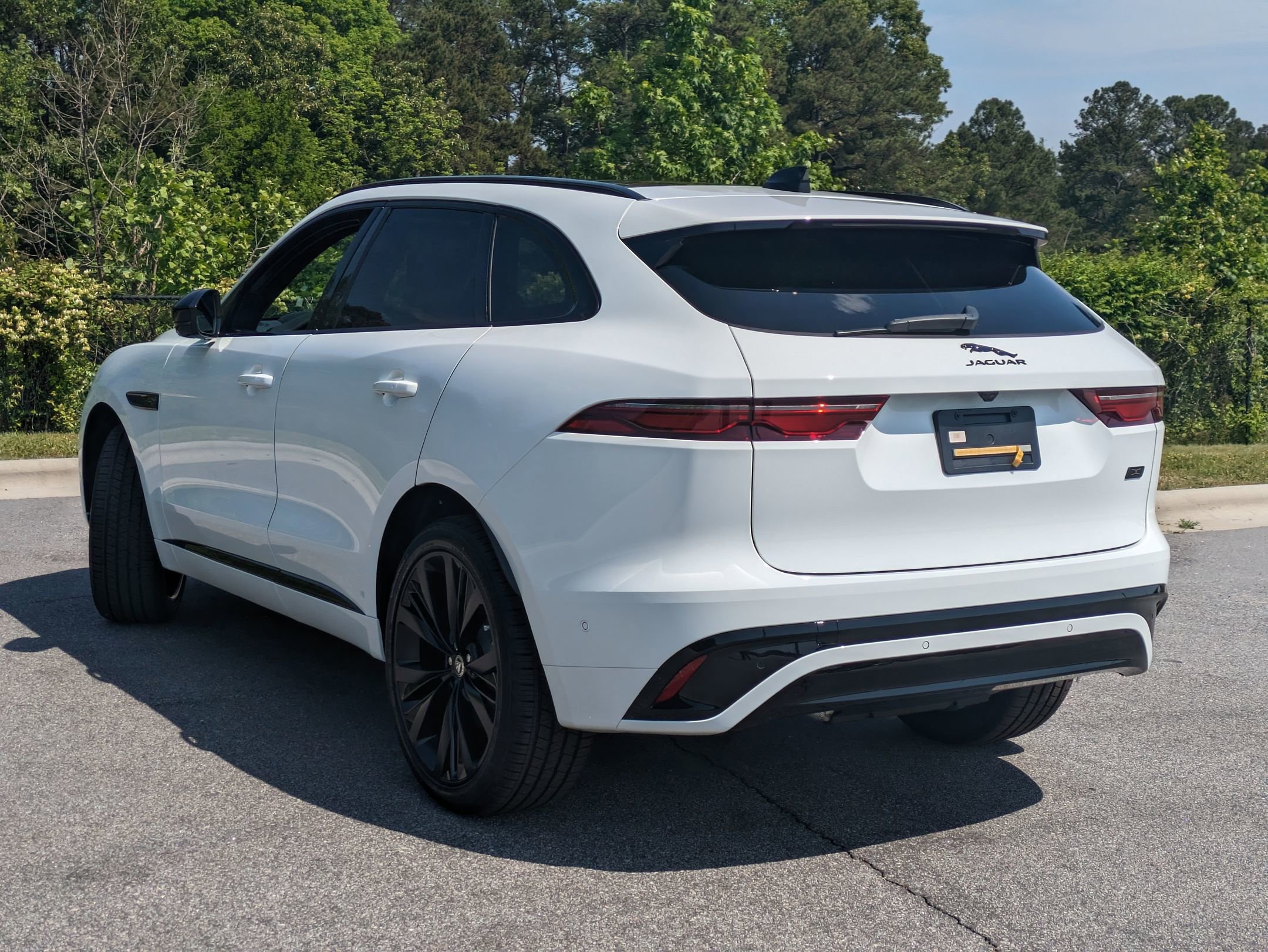 New 2026 Jaguar F-PACE R-Dynamic S image 8