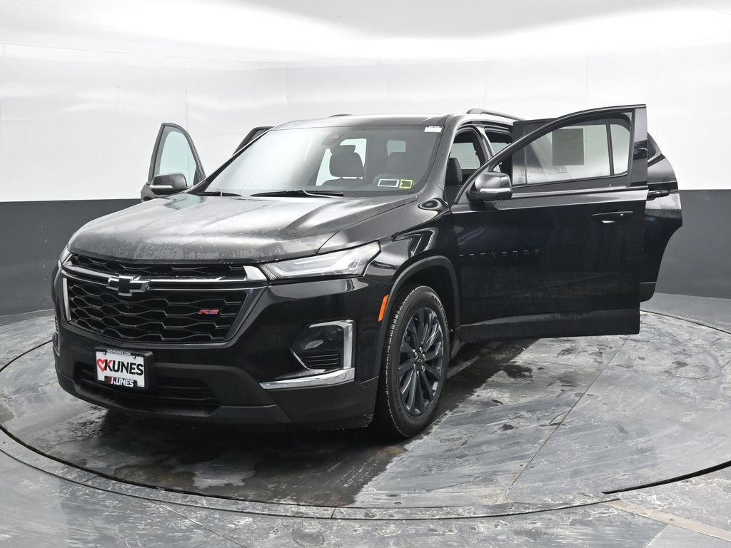 Used 2023 Chevrolet Traverse RS image 52