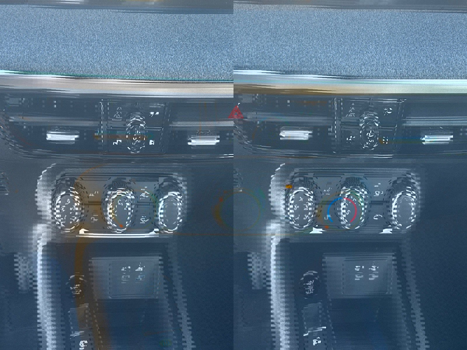 New 2026 Nissan Kicks S image 29