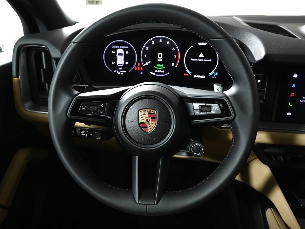 Used 2026 Porsche Cayenne E-Hybrid AWD/4WD image 17