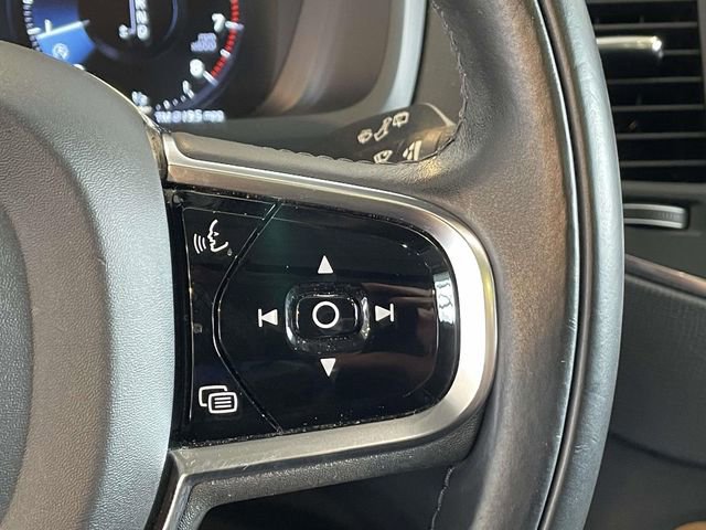 Used 2023 Volvo XC90 B6 Plus w/ Protection Package Premier image 26