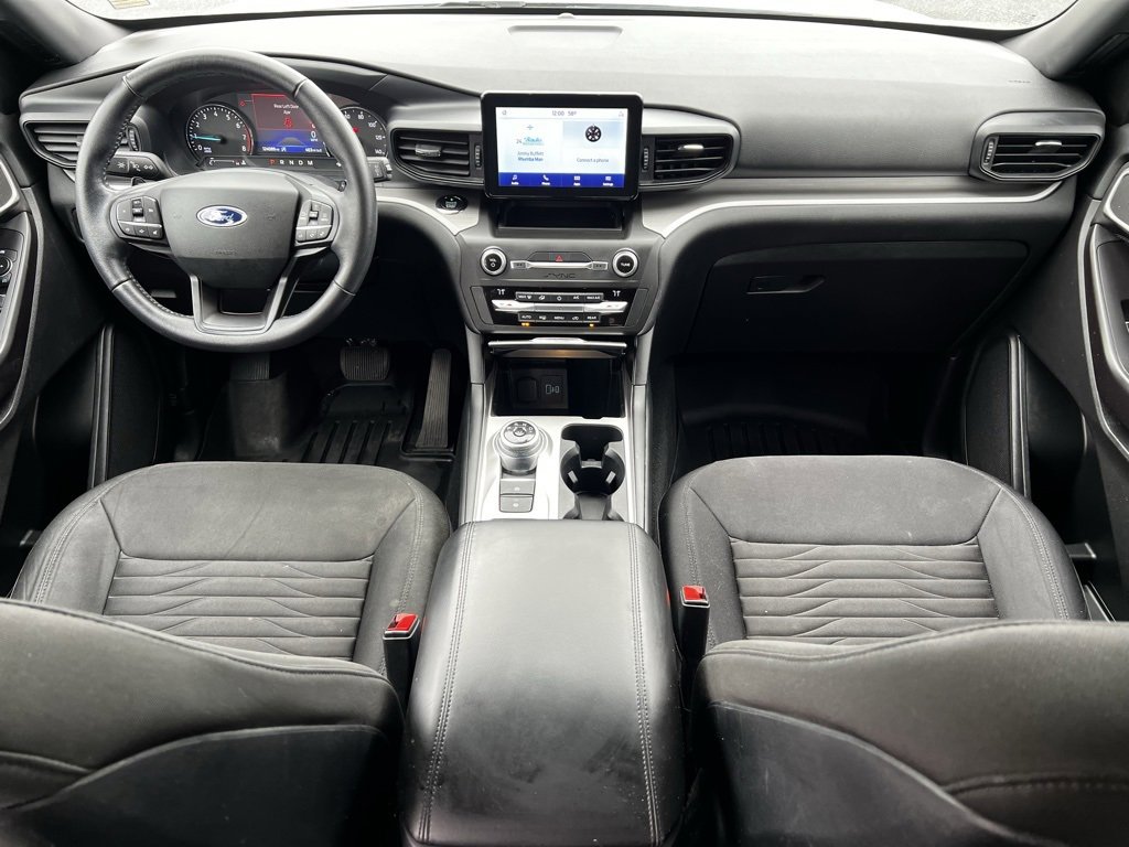 Used 2020 Ford Explorer XLT image 9