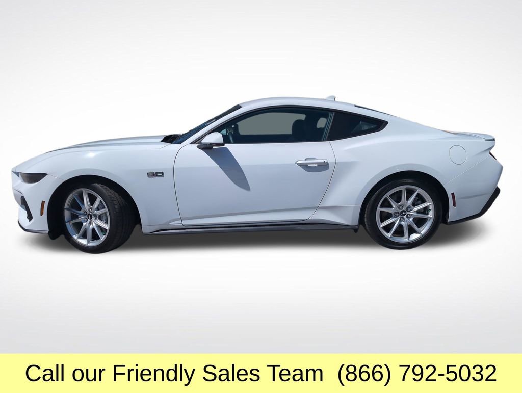 Used 2025 Ford Mustang GT Premium RWD image 2