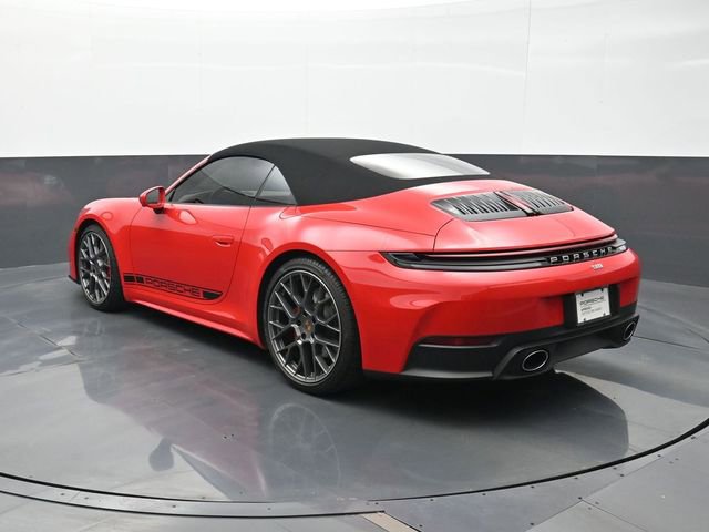 Certified 2025 Porsche 911 Carrera RWD image 3